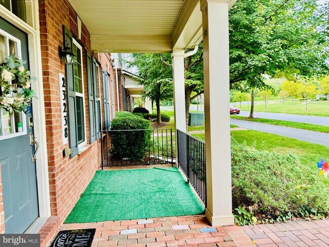 Foto del edificio - 23238 Observation Dr