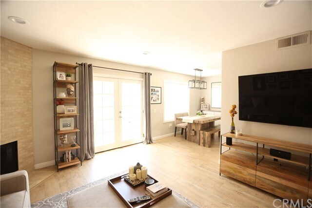 Foto del edificio - 2541 Back Bay Loop