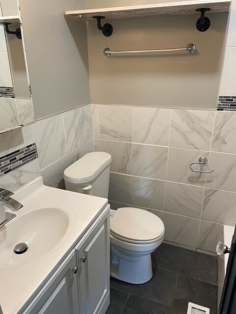 Foto del edificio - 1320 Connell Ct