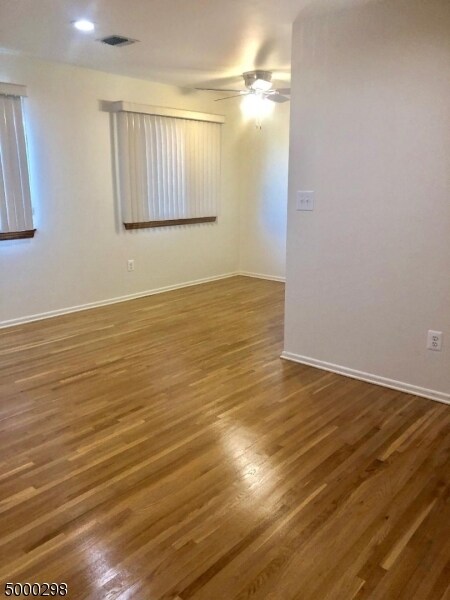 Foto del edificio - 482 Notch Rd