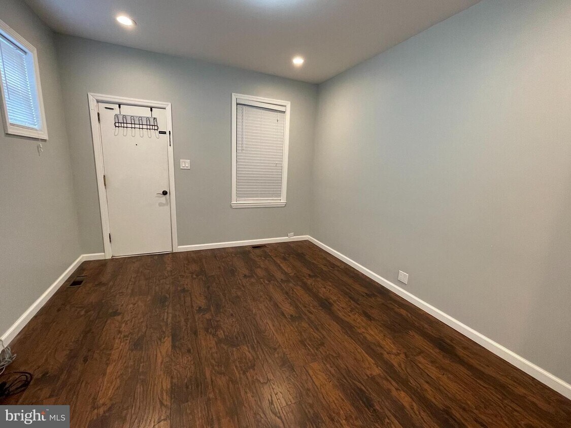 Foto principal - 209 Victoria Ave