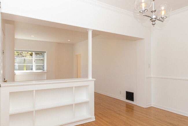 Foto del edificio - 2501 W Silver Lake Dr