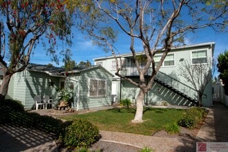 Building Photo - 4459 1/2-4455-52 Dawson Ave