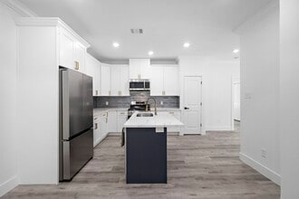 Building Photo - 5807 Texas St