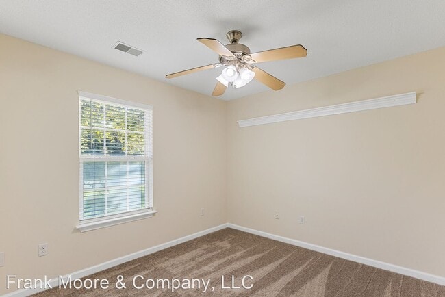 Building Photo - 3 br, 2 bath House - 429 Shadowbrook Circle