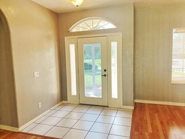 Building Photo - 3BR/2Bath Rental or Rent-to-Own Pool Home!
