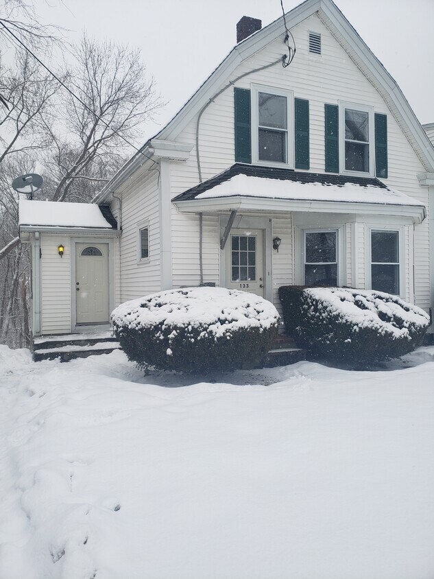 Primary Photo - 133 Winter St