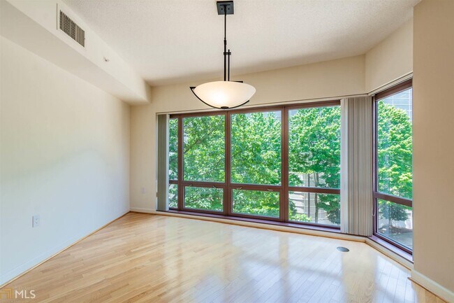 Foto del edificio - 3475 Oak Valley Rd NE