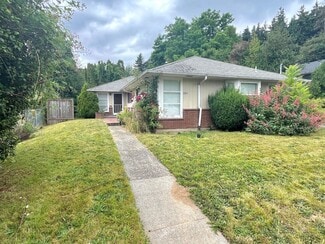 Building Photo - 2251-2255-2255 SE 70th Ave