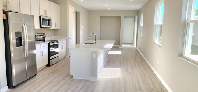 Building Photo - 932 Blue Creek Dr