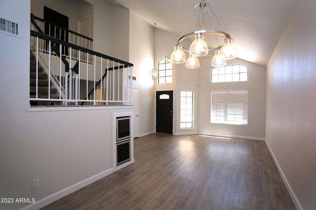 Foto del edificio - 924 E Manor Dr