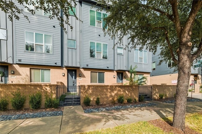 Photo - 3008 Zenia Dr Townhome