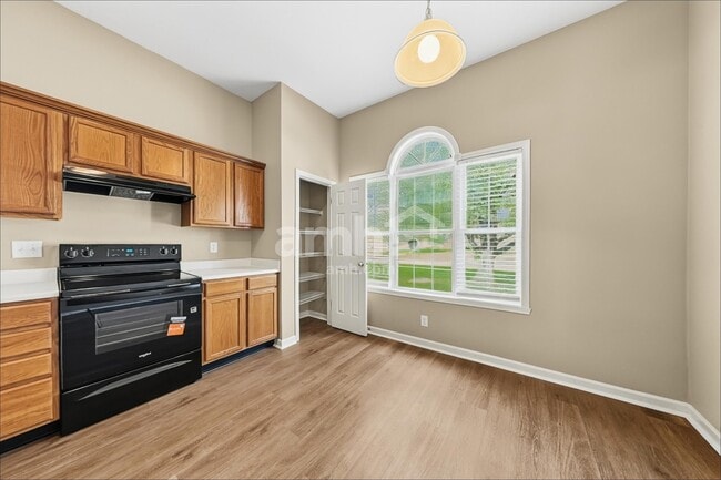 Building Photo - 11447 Drabble Ln