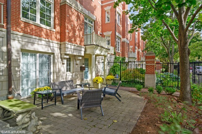 Foto del edificio - 1450 W Wrightwood Ave