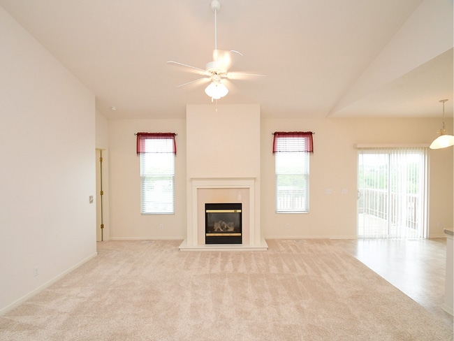 Building Photo - 5018 S 194th Ave