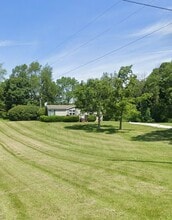 Building Photo - 325 Bewley Rd