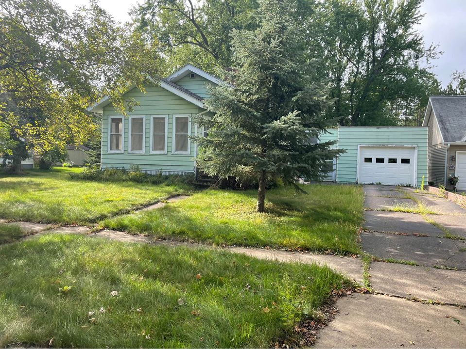 Primary Photo - 625 E 2nd St