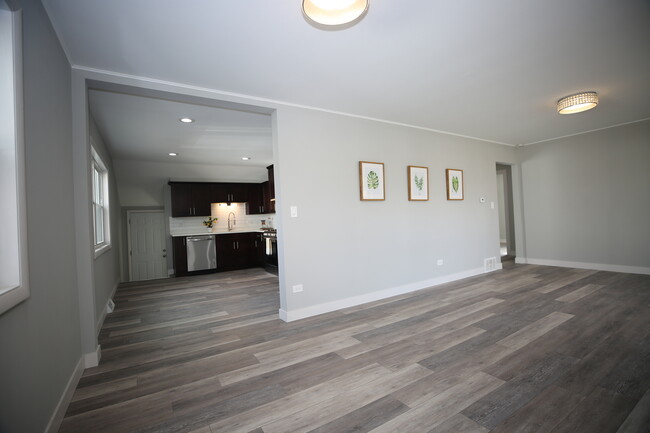 Building Photo - 3806 Jay Ln