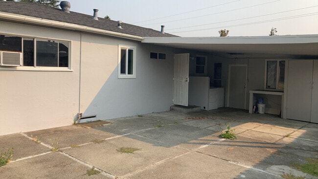Building Photo - 2807 Ruff Ave
