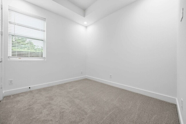 Building Photo - 6627 Katarani Dr