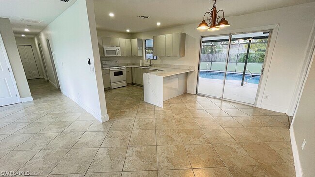 Foto del edificio - 2208 NE 15th Ave