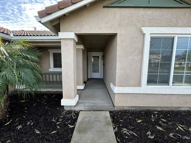 Foto del edificio - What are you waiting for?