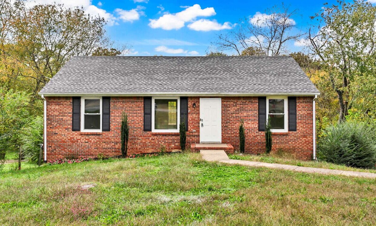 Foto principal - 3 Bedroom and 2 Bathroom with Finished Bas...