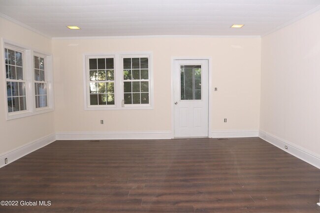 Building Photo - 241 Broad St