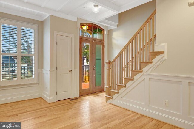 Foto del edificio - 229 Locust St SE