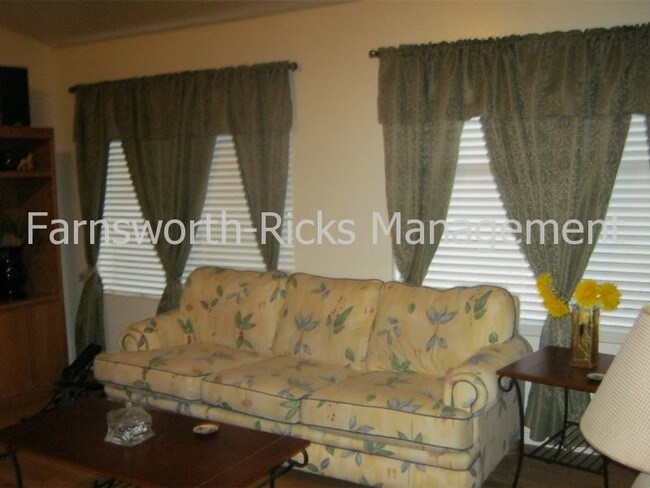 Foto del edificio - 9230 E Ellis St