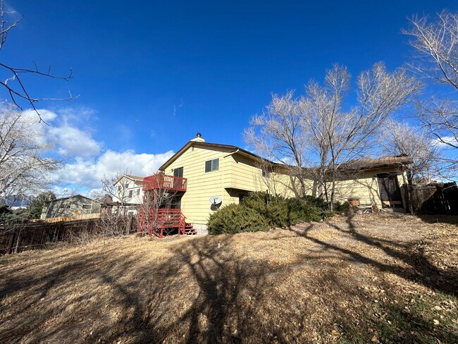 Foto del edificio - 2223 Ptarmigan Ln