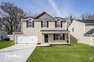 Building Photo - 813 Pine Cir Dr