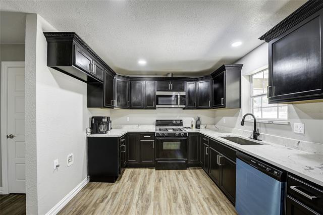 Building Photo - 12111 Galva Dr