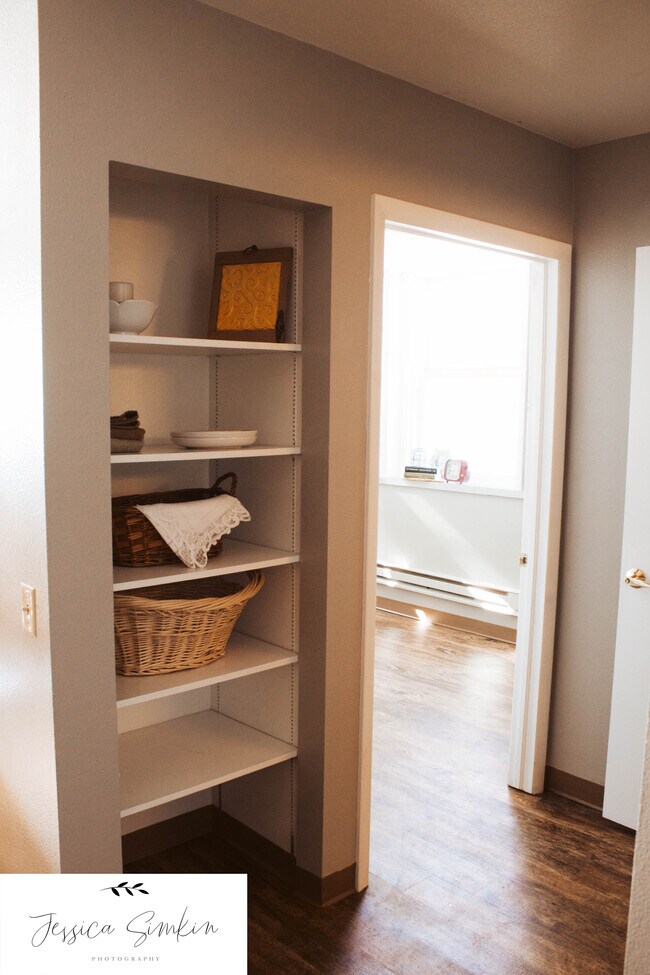 Foto del edificio - 1500 E 12th St