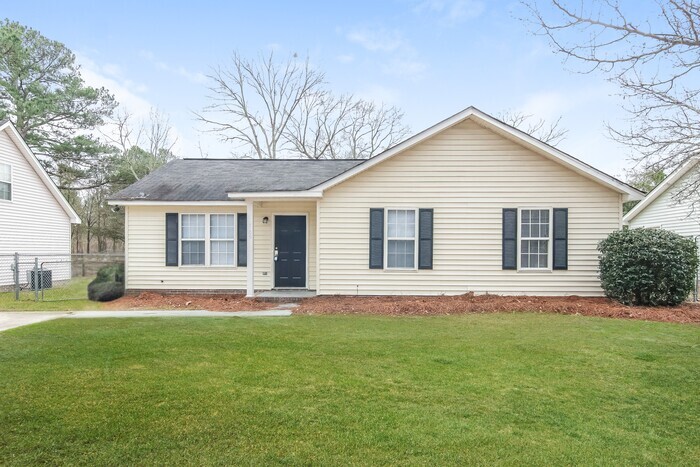 Primary Photo - Cozy Charm in Columbia, SC