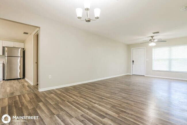 Foto del edificio - 518 CHAMBER ST NW, PORT CHARLOTTE, FL 33948