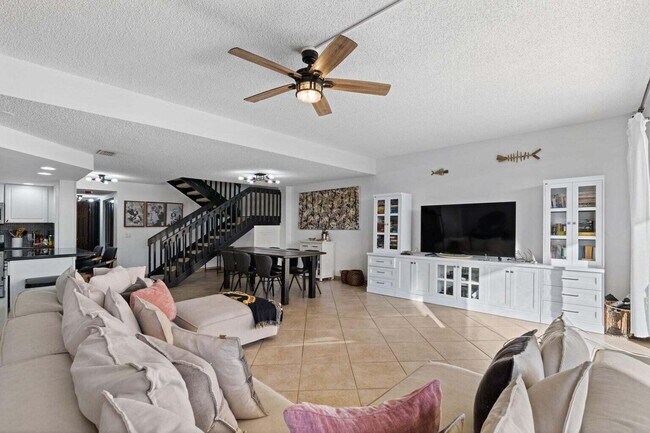 Building Photo - 4100 N Ocean Dr