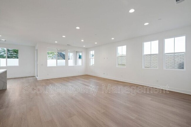 Foto del edificio - 32118 Dayspring Wy