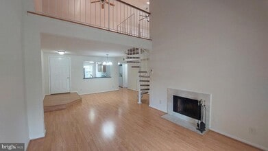 Building Photo - 25 Pickering Ct