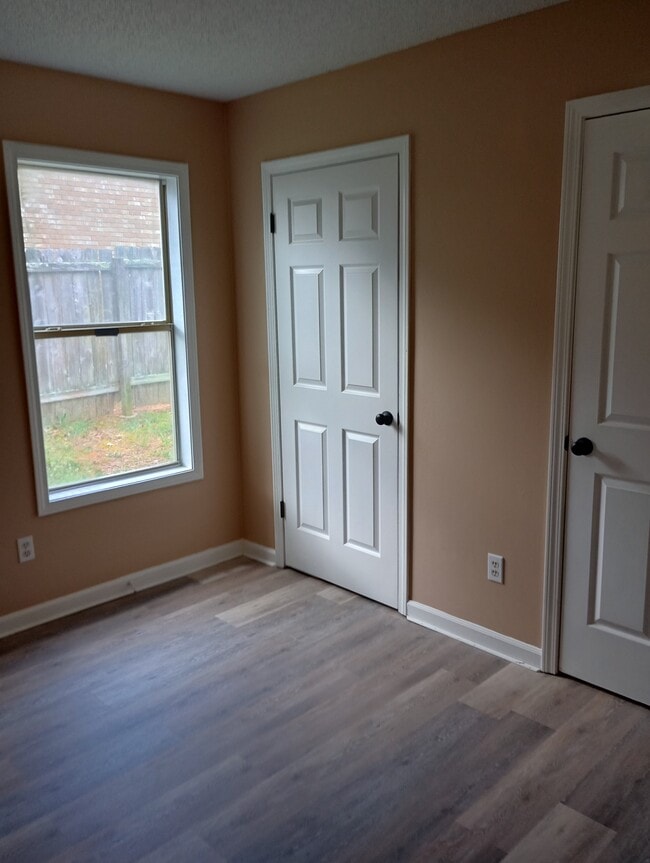 Building Photo - 3208 Quail Ridge Rd