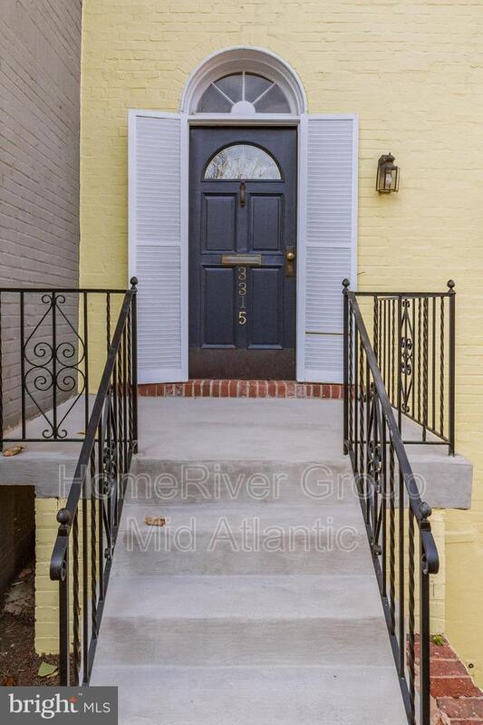 Foto del edificio - 3315 Dent Pl NW