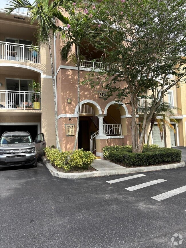 Building Photo - 6434 Emerald Dunes Dr