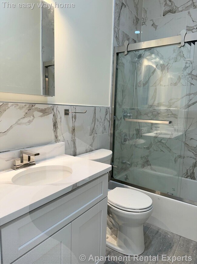 Foto del edificio - 32 Putnam Ave