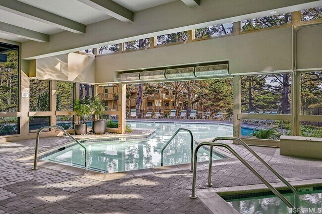 Foto del edificio - Townhouse Condo 2 BD / 1.5 BA