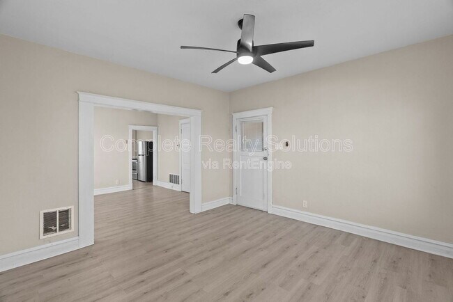 Foto del edificio - 4102 California Ave