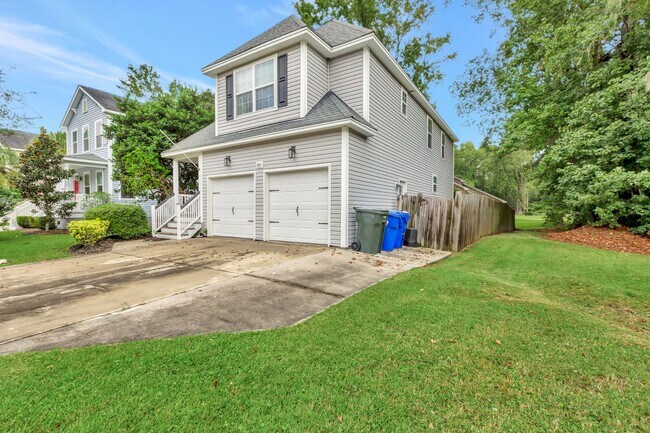 Foto del edificio - Unbeatable Location – Just 6 Minutes to Downtown Charleston!