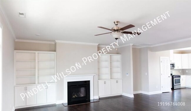 Building Photo - Beautiful 3 bd, 4 bath townhouse in Carpen...