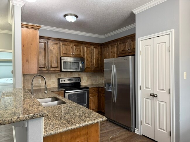 Building Photo - 1713 Palasota Dr