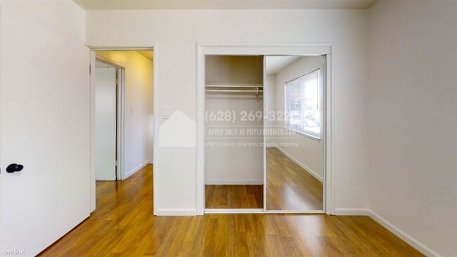 Building Photo - 2 br, 1 bath Duplex - 5512 Hilton Street -