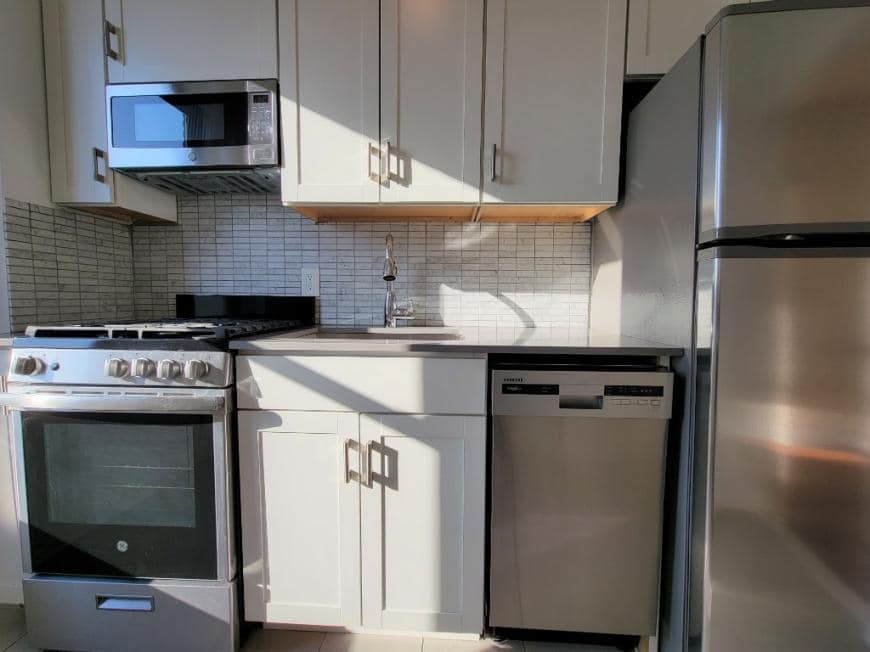 1 bedroom in ASTORIA NY 11103 - 1 bedroom in ASTORIA NY 11103